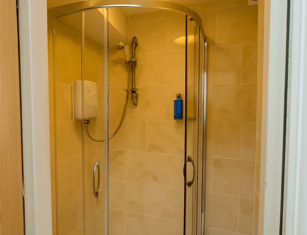 shower room King Street 7 Bed Student Accommodation Lancaster University Homes City Centre
