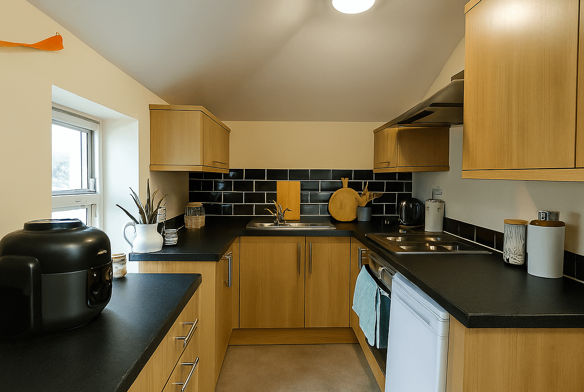 5 Bed student apartment lancaster kitchen