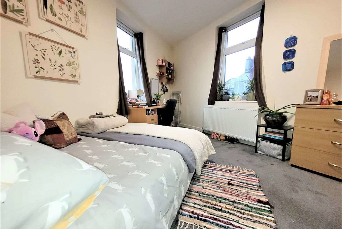 large student houses for groups in Lancaster with 9 bedrooms