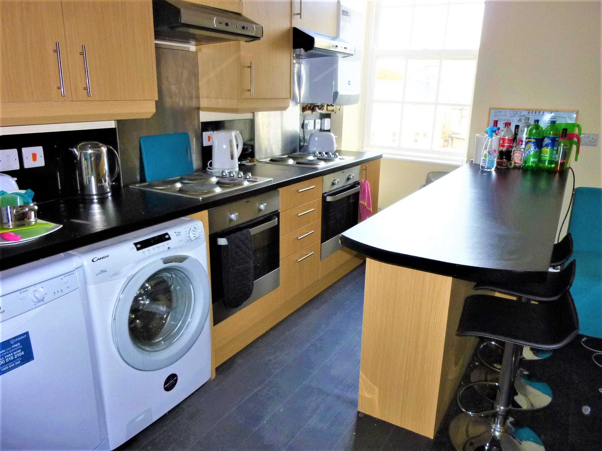 8 bed Student accommodation Lancaster Kitchen