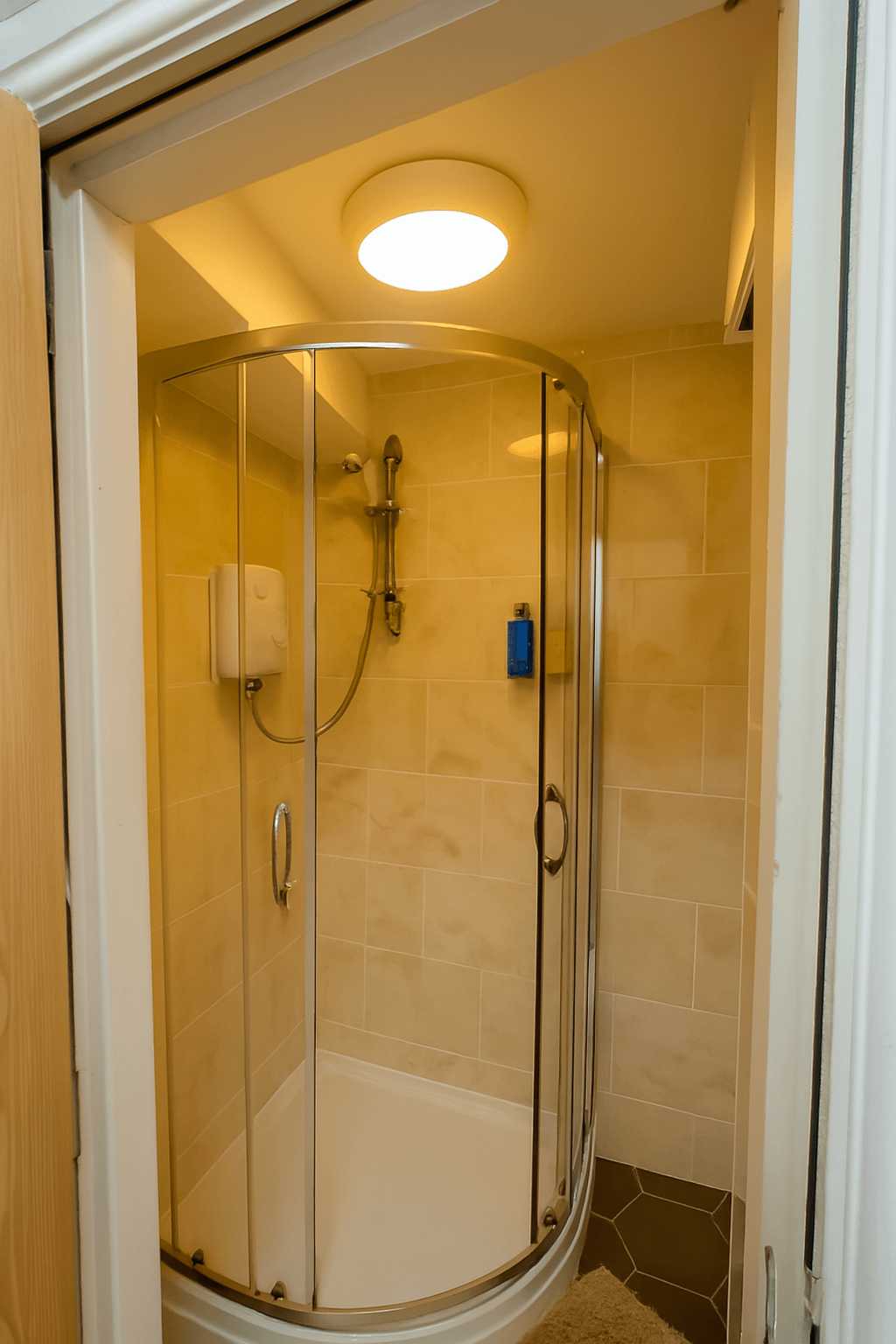 shower room King Street 7 Bed Student Accommodation Lancaster University Homes City Centre